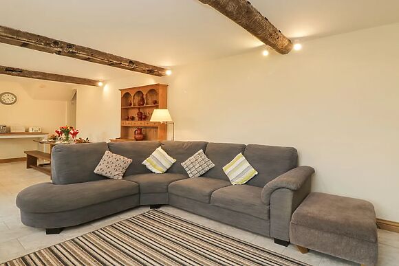 Chequers Barn