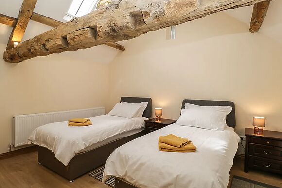 Chequers Barn