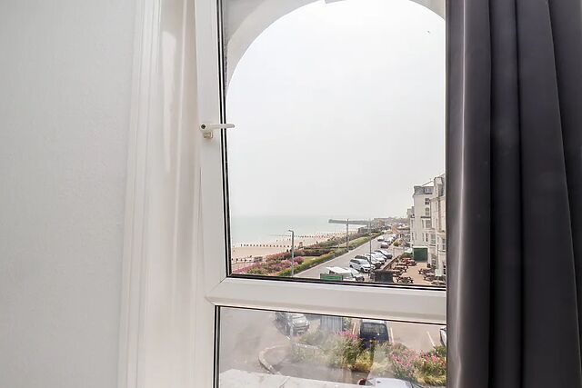 7 Beach View @ Beaconsfield House