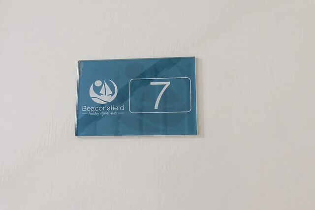 7 Beach View @ Beaconsfield House