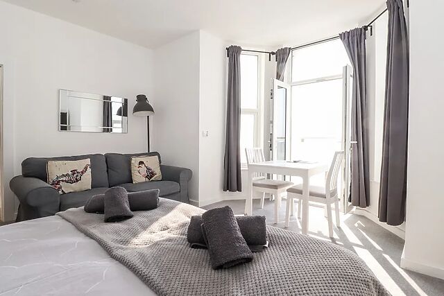 5 Seaview @ Bridlington Bay