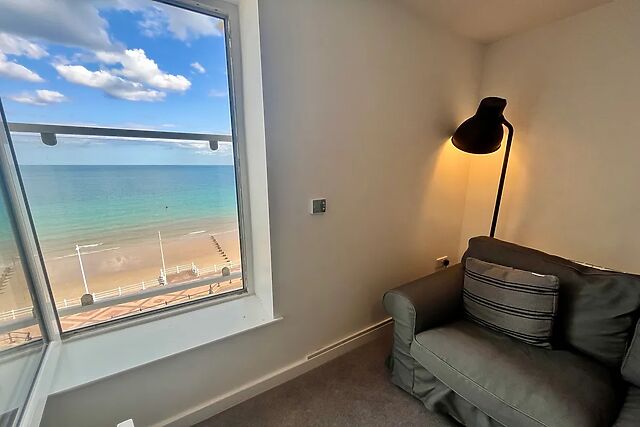 6 Seaview @ Bridlington Bay