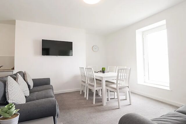 6 Seaview @ Bridlington Bay