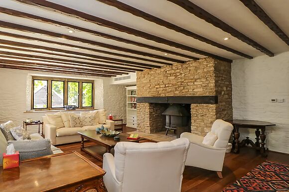 Paddock Barn