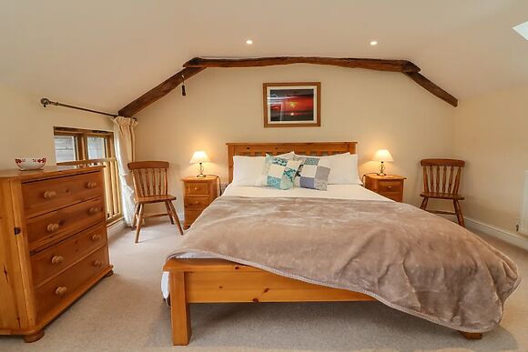 Hunstone Barn