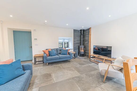 No 2 The Coach House