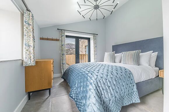 No 2 The Coach House