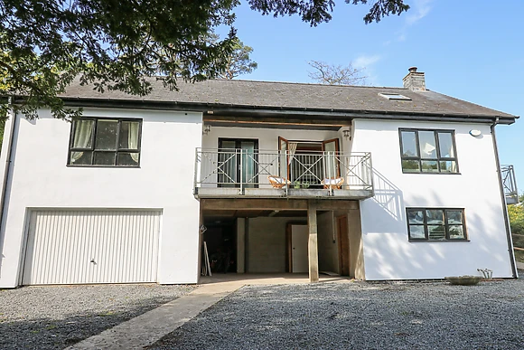 The Coach House at Plas Dolguog