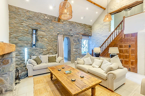 Ysgubor Maen Y Bardd