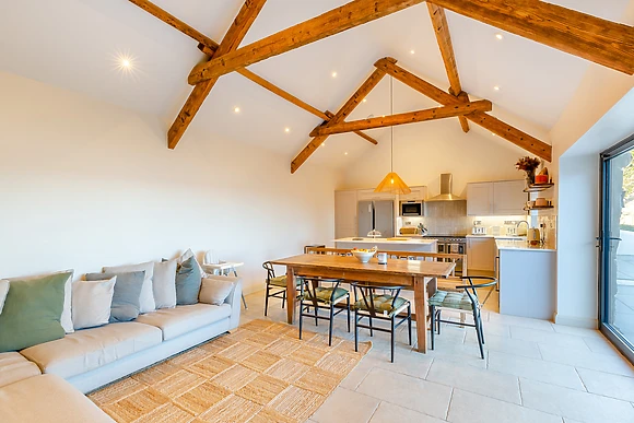 Ysgubor Maen Y Bardd