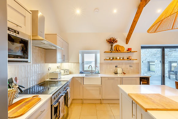 Ysgubor Maen Y Bardd