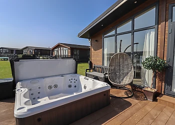 1 Delamere Point