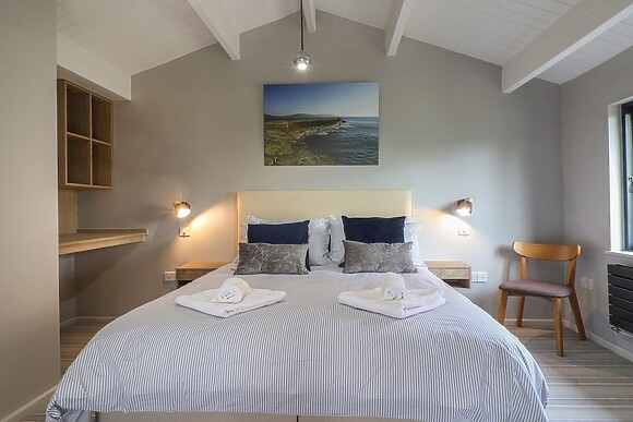 Sir George Baker Cabin