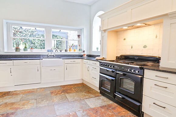 Charmouth Lodge
