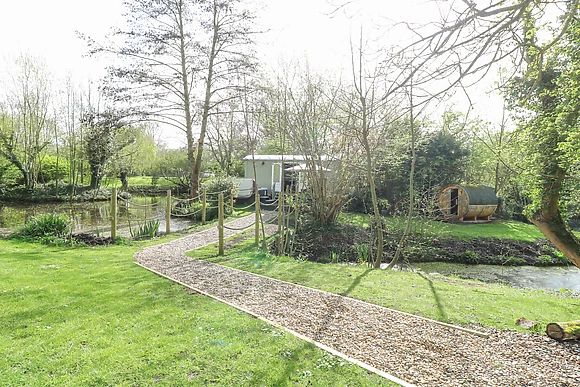 Damsel Shepherds Hut