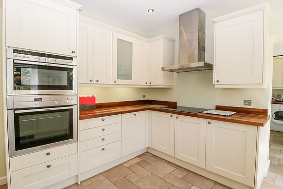 2 Heath Cottages