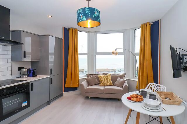 Apt 6 @ Hunter's Quay