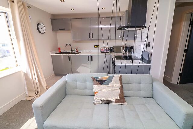 Apt 8 @ Hunter's Quay