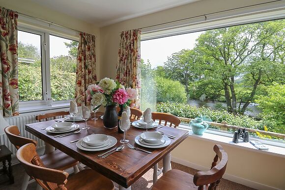 Nuthatch Cottage at Riverside Lodge