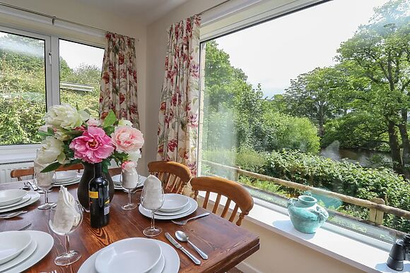 Nuthatch Cottage at Riverside Lodge