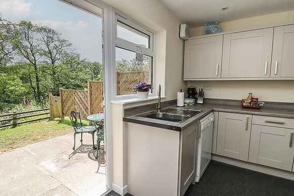 Nuthatch Cottage at Riverside Lodge