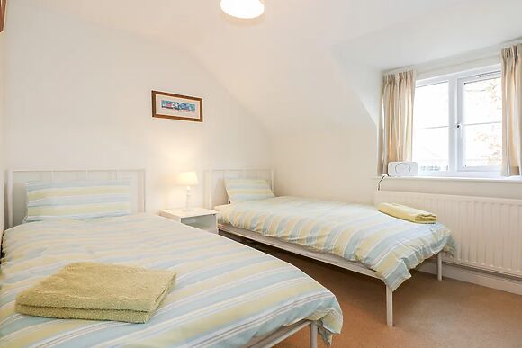 1 Crowlands Cottages