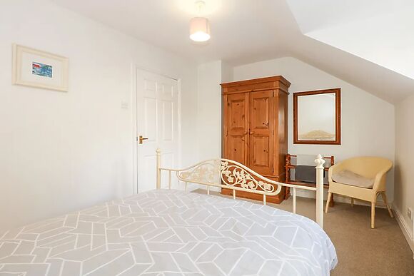 1 Crowlands Cottages