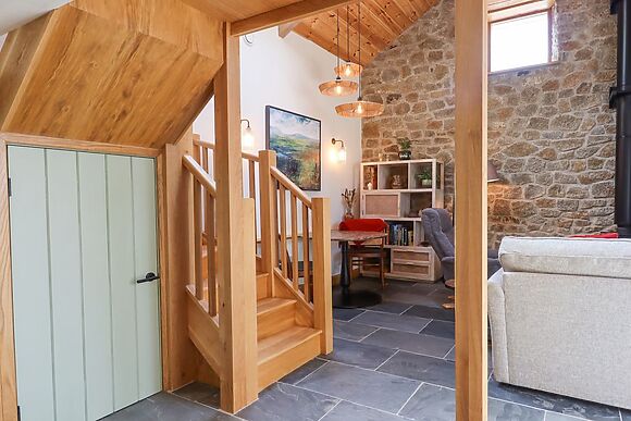 Lingcombe Barn