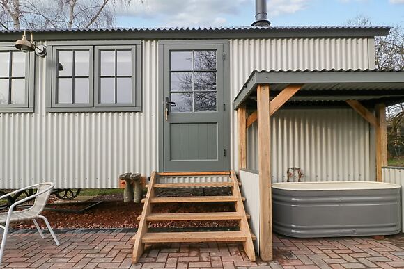 Evendine Hut @ Evendine Cottage