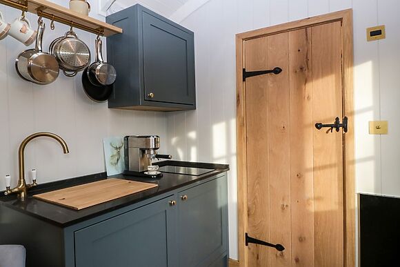 Evendine Hut @ Evendine Cottage