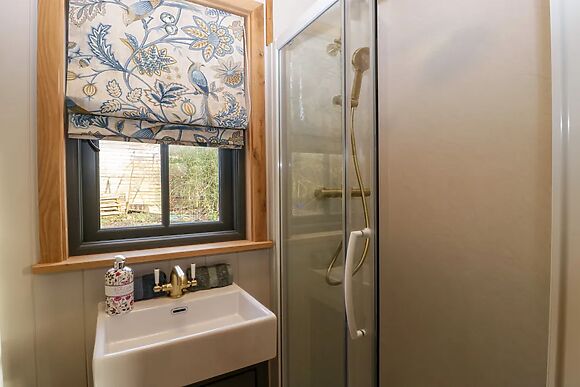 Evendine Hut @ Evendine Cottage