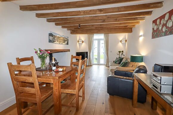 No. 9 On The Riverbank