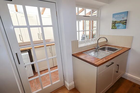 No. 9 On The Riverbank