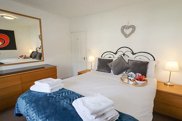 No. 9 On The Riverbank