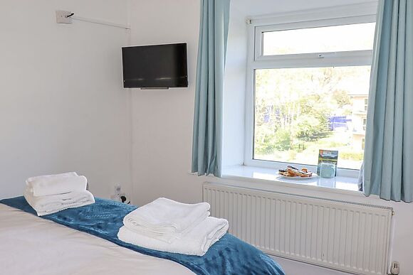 No. 9 On The Riverbank