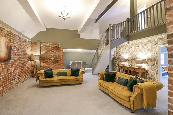 Hunters Lodge at Wildersley Farm