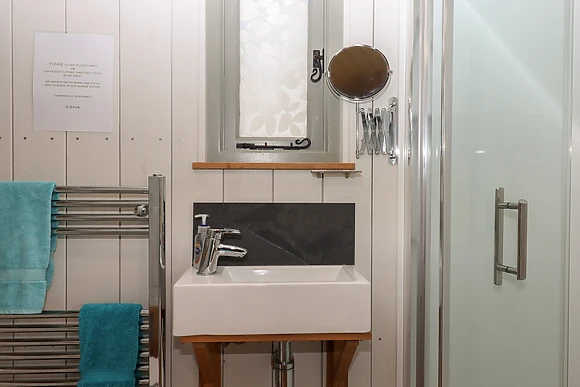Burr 1 Shepherds Hut