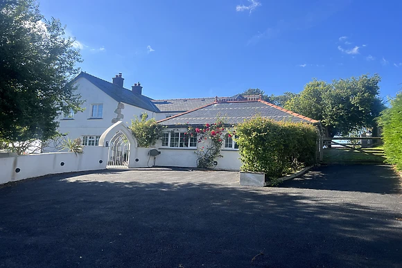 The Manor House Skerry Vore