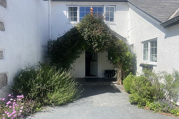 The Manor House Skerry Vore