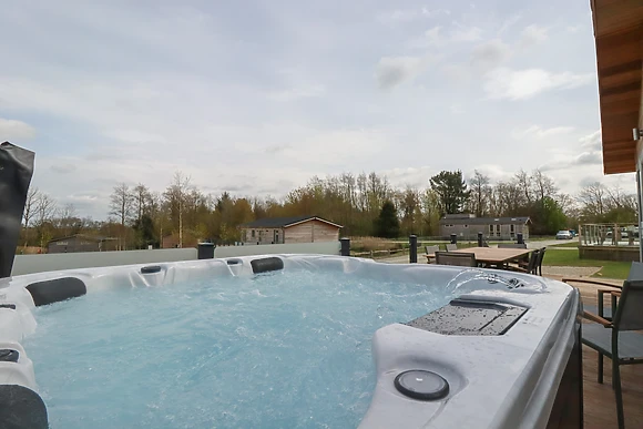 4 Meadow Retreat