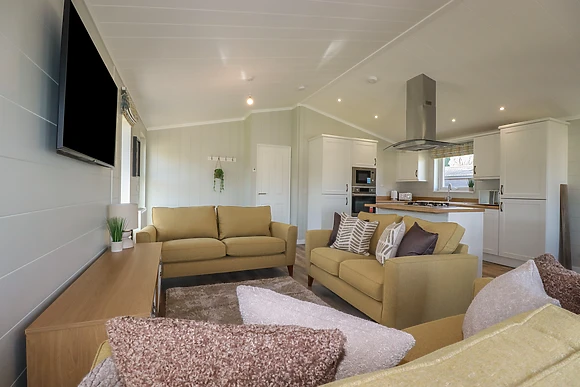 4 Meadow Retreat