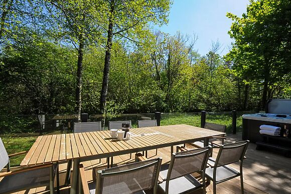 23 Meadow Retreat