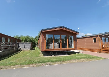 Acorn Lodge