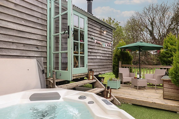 Burr 2 Shepherds Hut