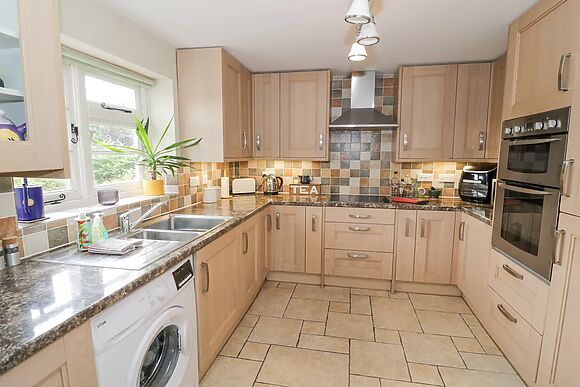 Oak Tree Cottage