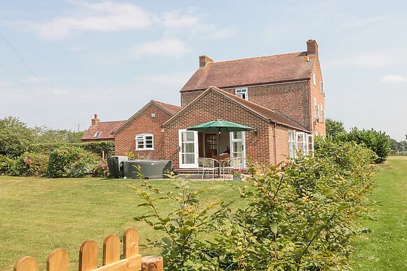 Oak Tree Cottage