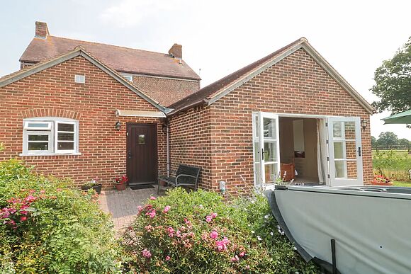 Oak Tree Cottage
