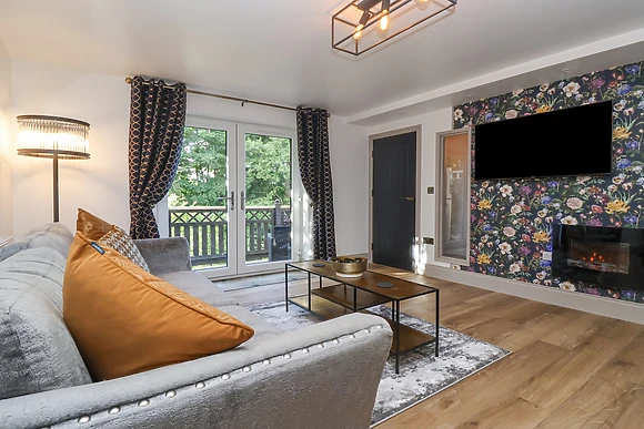 Waters Edge Lock View