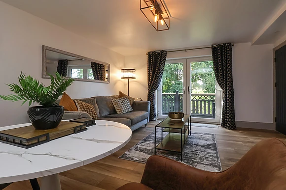 Waters Edge Lock View