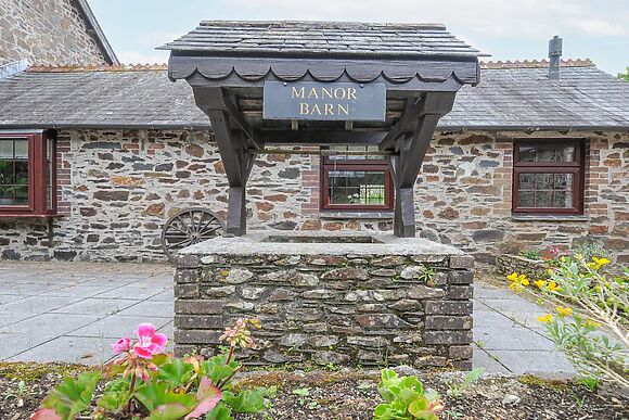 Manor Barn